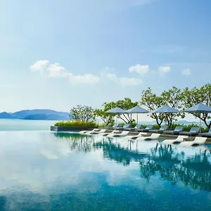 Hotel Sheraton & *****