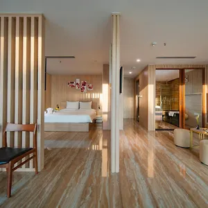 Hotel Emerald Bay & *****